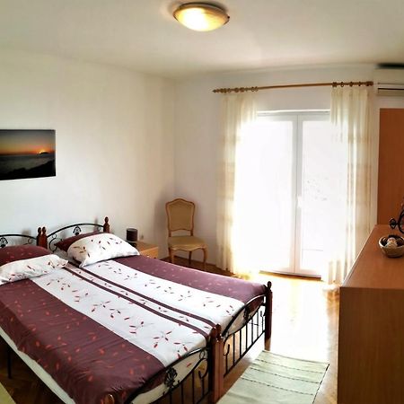Appartement Leona à Lovran Extérieur photo