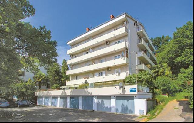 Appartement Leona à Lovran Extérieur photo